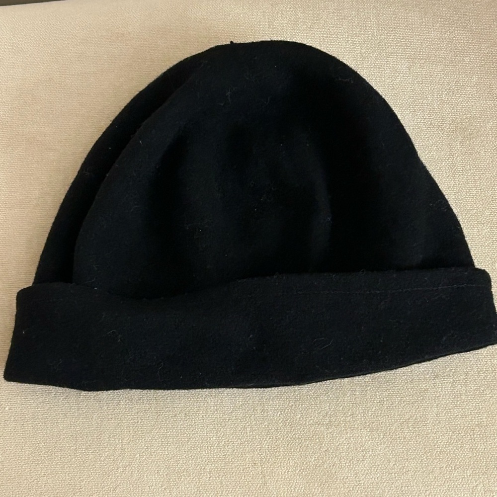 Parkhurst Black Wool Women's Hat, made in Canada